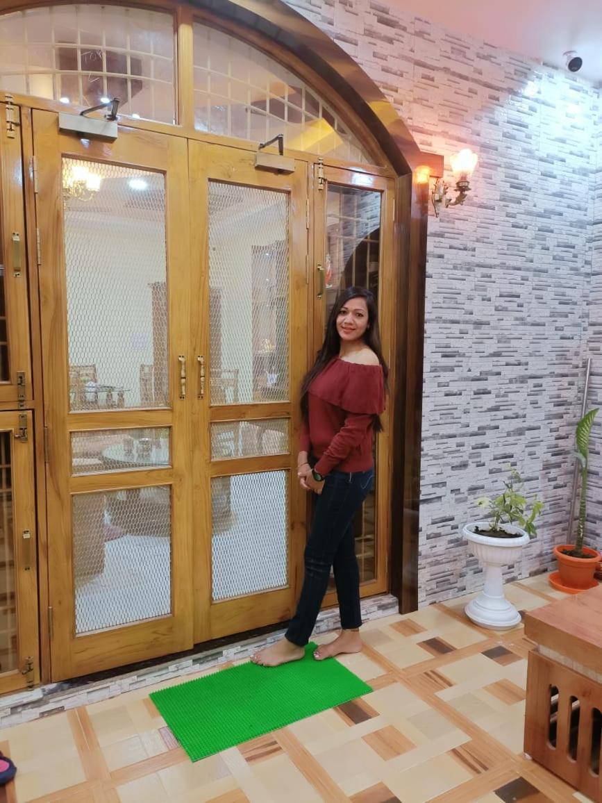 Adbhut Nivas Villa Bhopal Buitenkant foto